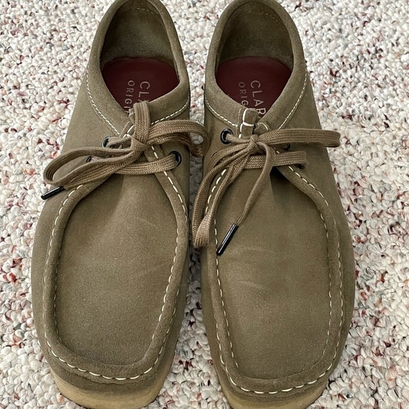 Clarks | Shoes | Clarks Wallabees Olive 